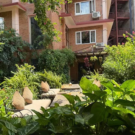 Hotel Middle Path & Spa-3